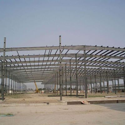 Fabbrica di strutture in acciaio a colpo di fulmine OEM Edifici prefabbricati a telaio in acciaio