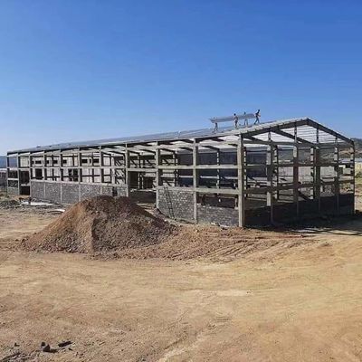 Immagazzino di struttura in acciaio prefabbricato per la costruzione su misura con pannello antincendio