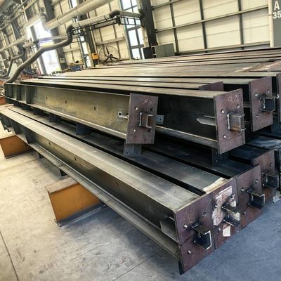 Materiale in acciaio verniciato / galvanizzato per la progettazione di connessioni di bulloni per tetto e pareti