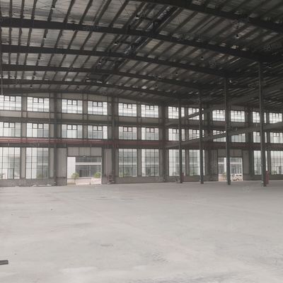 Ricerca indipendente e produzione di struttura in acciaio