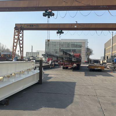 Moderna struttura in acciaio stabile a lunga lunghezza grande laboratorio per edifici industriali con isolamento
