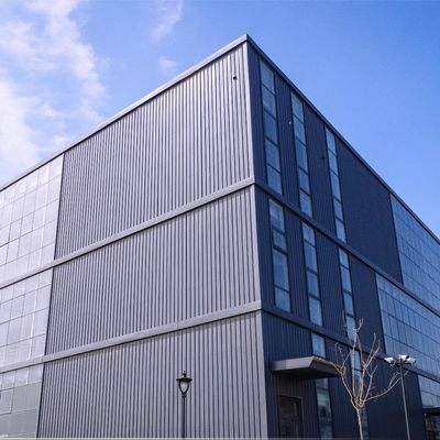 Magazzino con struttura in acciaio Q355 Edificio prefabbricato con sezione a H